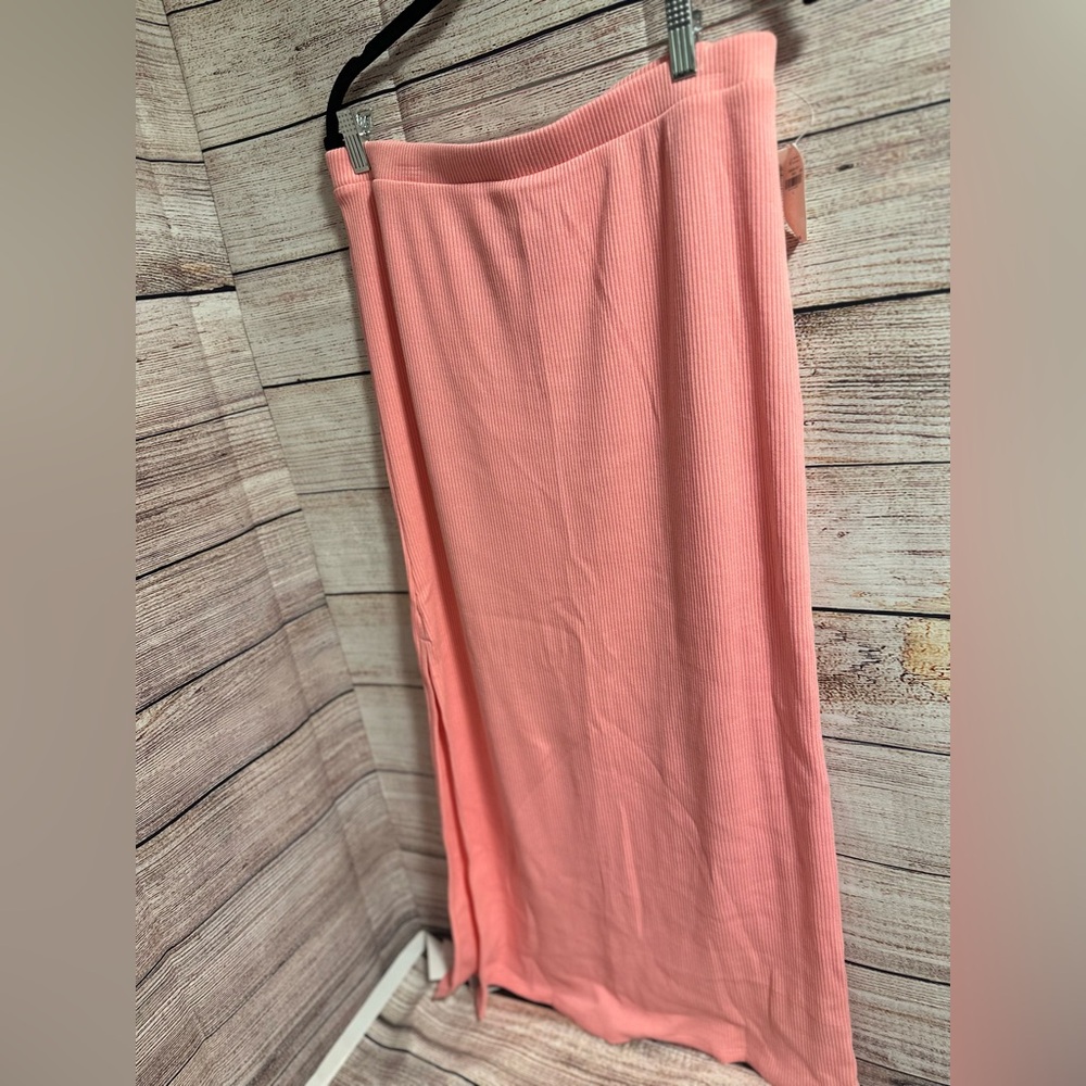 Old Navy Coral Pink Ribbed Maxi Skirt